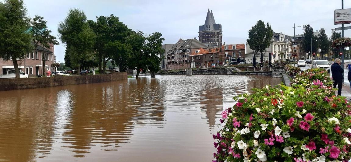 Roermond Uniek Stadspand, Compleet Woonhuis Exterior foto